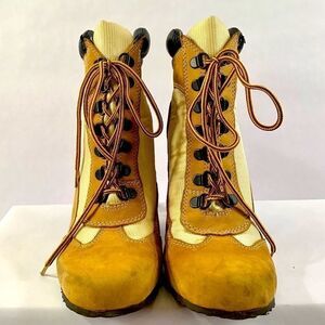 VINTAGE LENOXX  HIGH HEEL WORK BOOTS SIZE 7.5